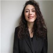 Offro ripetizioni individuali di qualsiasi materia per bambini/e e ragazzi/e, eventualmente anche con DSA dal momento che sono laureata in psicologia clinica e ho effettuato un tirocinio nell'ambito.